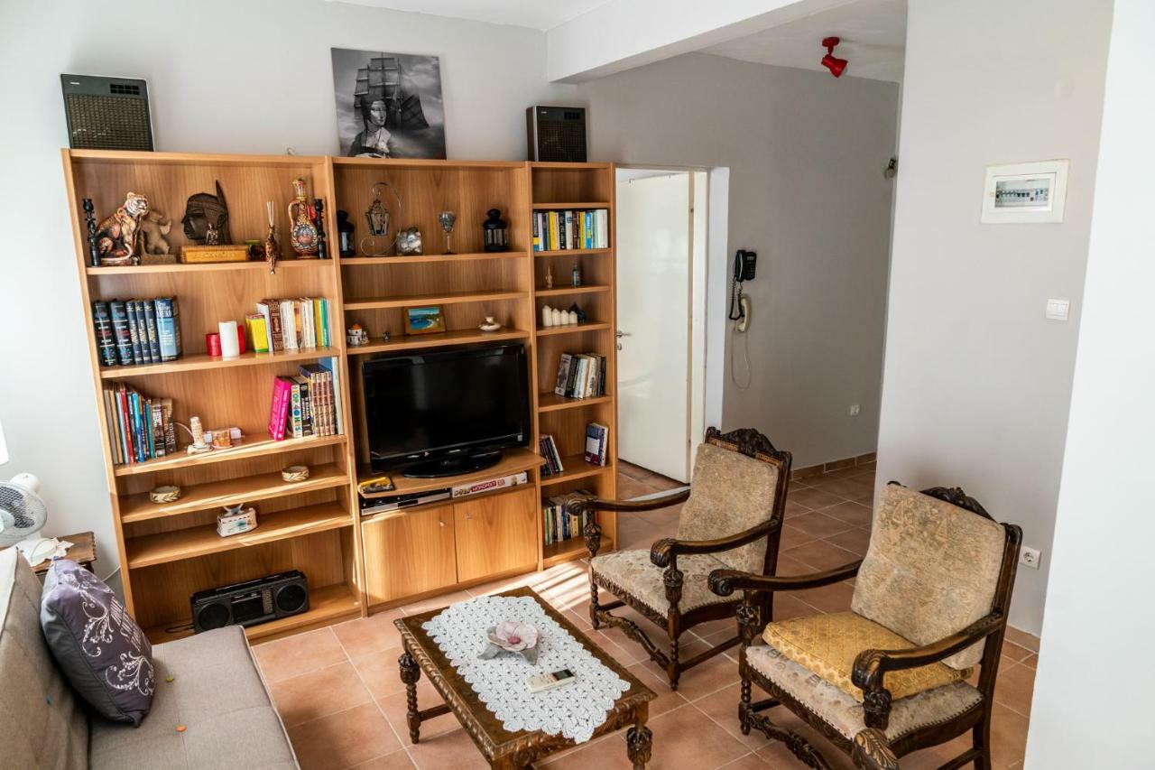 Next To The Sea - Apartment Agia Triada  Bagian luar foto