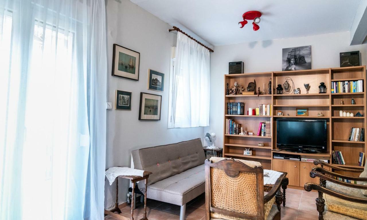 Next To The Sea - Apartment Agia Triada  Bagian luar foto